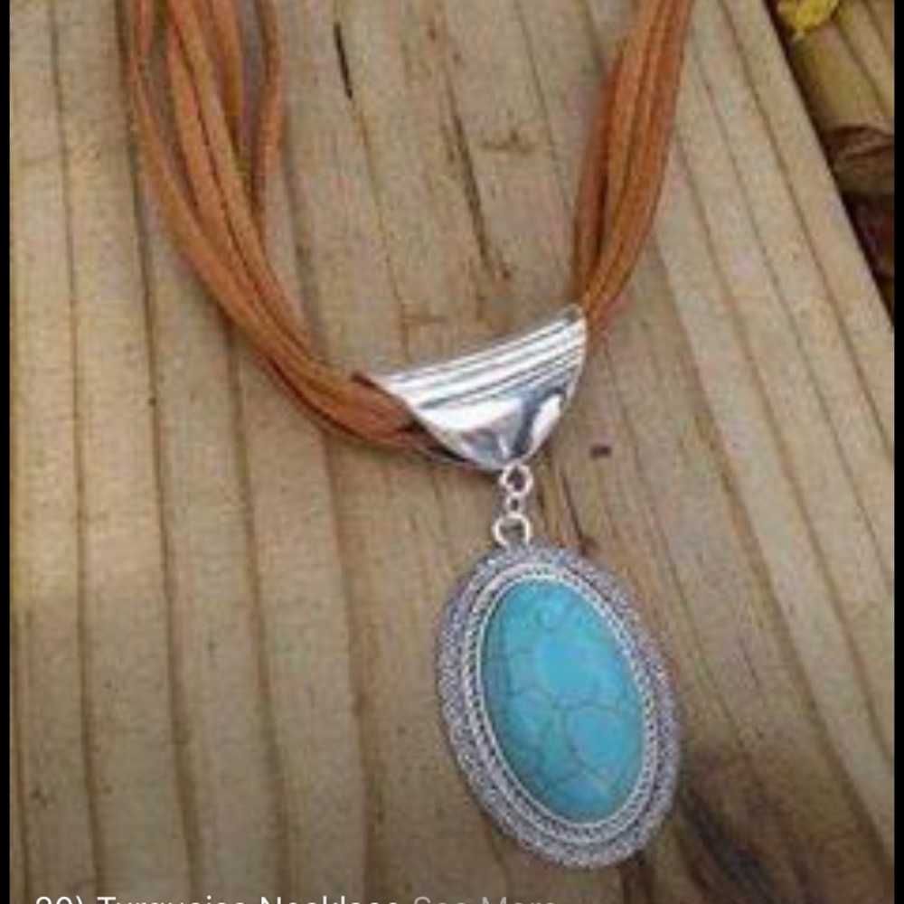 ISO ONLY: PAPPARAZZI NECKLACE